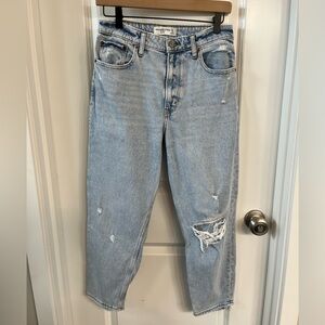 Abercrombie & Fitch High Rise Ankle Jean